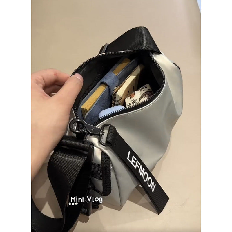 Niche Unisex Messenger Bag Small Crossbody Compact Oxford Cloth Daily Use Versatile Black