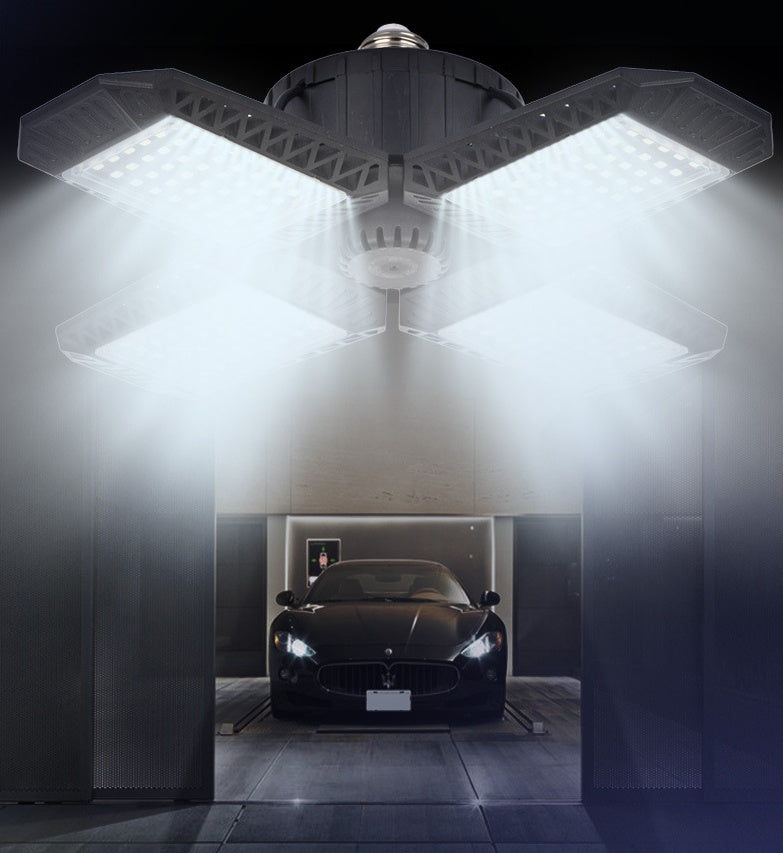 Four leaf folding deformation lamp