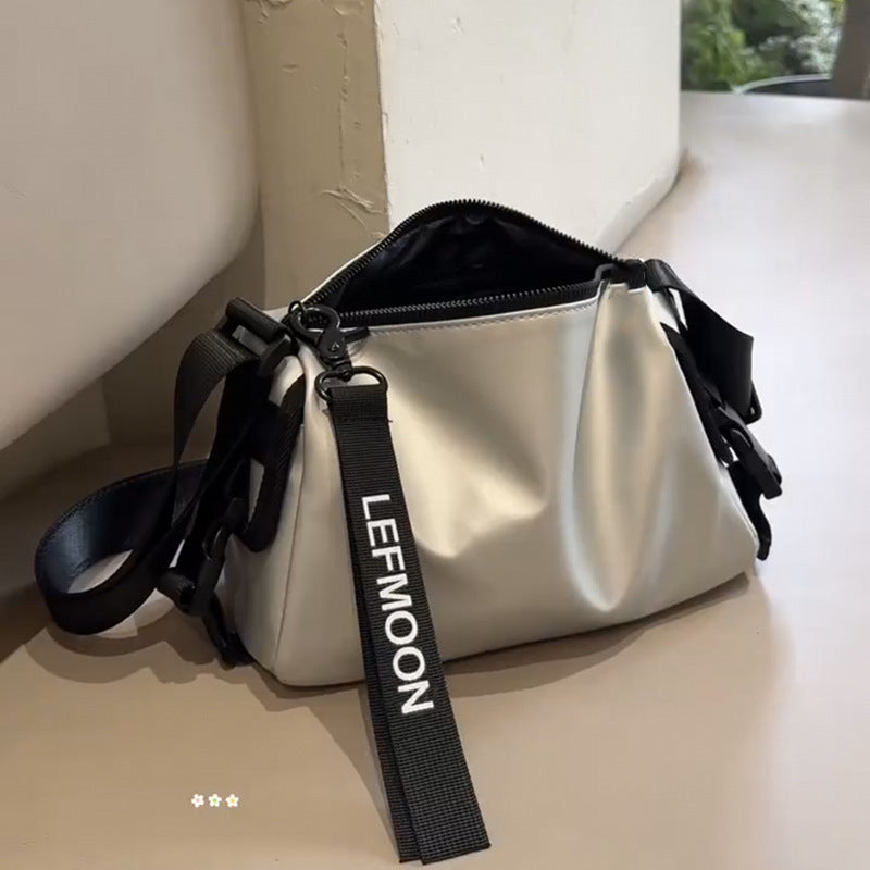 Niche Unisex Messenger Bag Small Crossbody Compact Oxford Cloth Daily Use Versatile Black