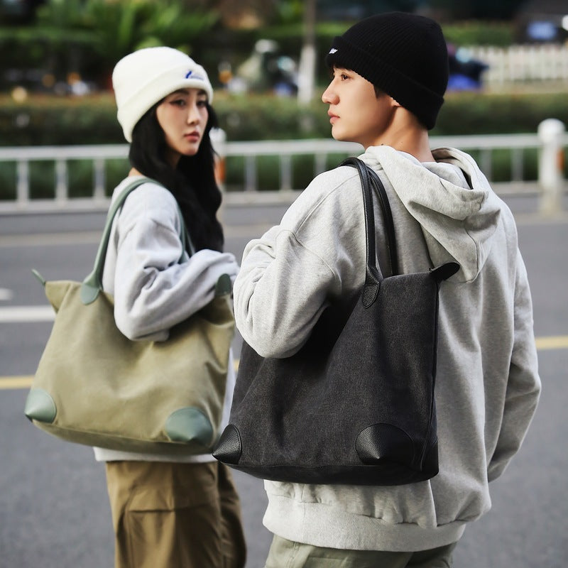 One Shoulder Travel Canvas Bag With Large 20 To 35 L Capacity For Students Gym And Leisure