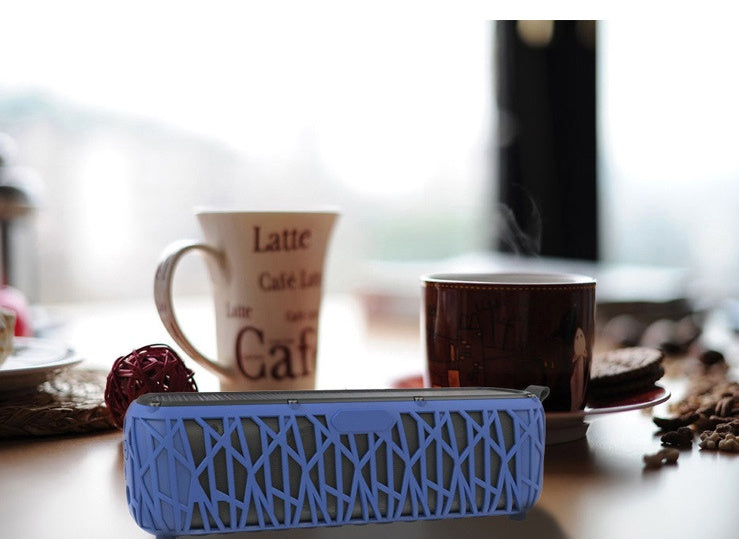 New T61 Solar Wireless Outdoor Bluetooth Speaker With Dual Patents And Environmentally Friendly Solar Power