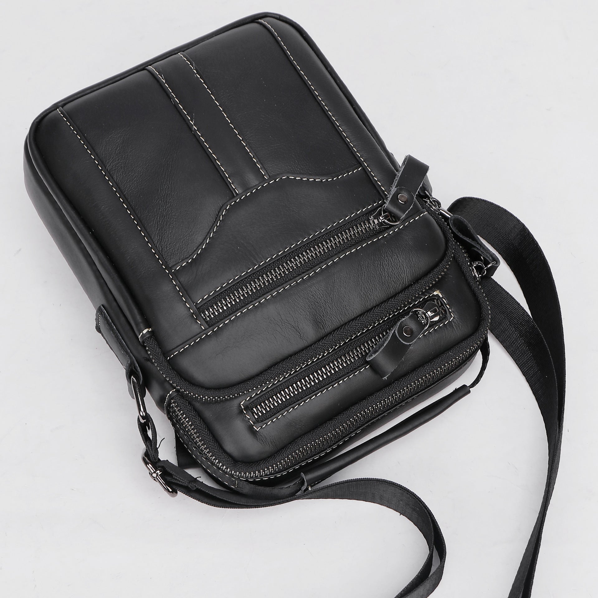 Genuine Leather Crossbody Phone Bag For Travel And Everyday Use Portable Casual Design 18 By 23 By 8 Cm