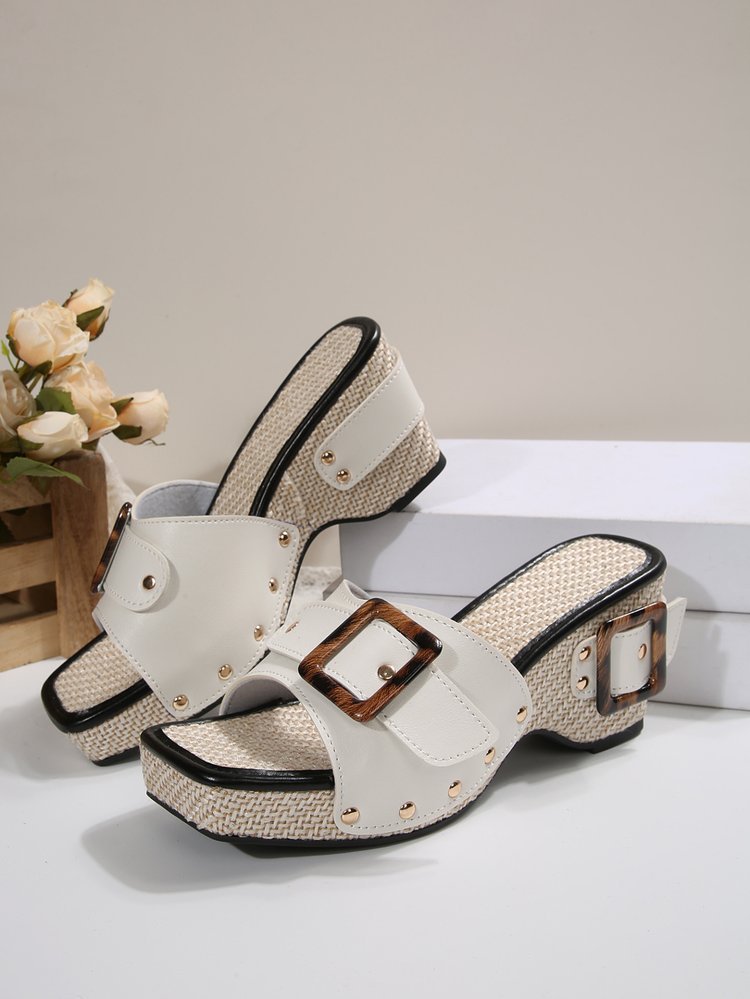 Plus Size Platform Wedge Sandals with Rivets