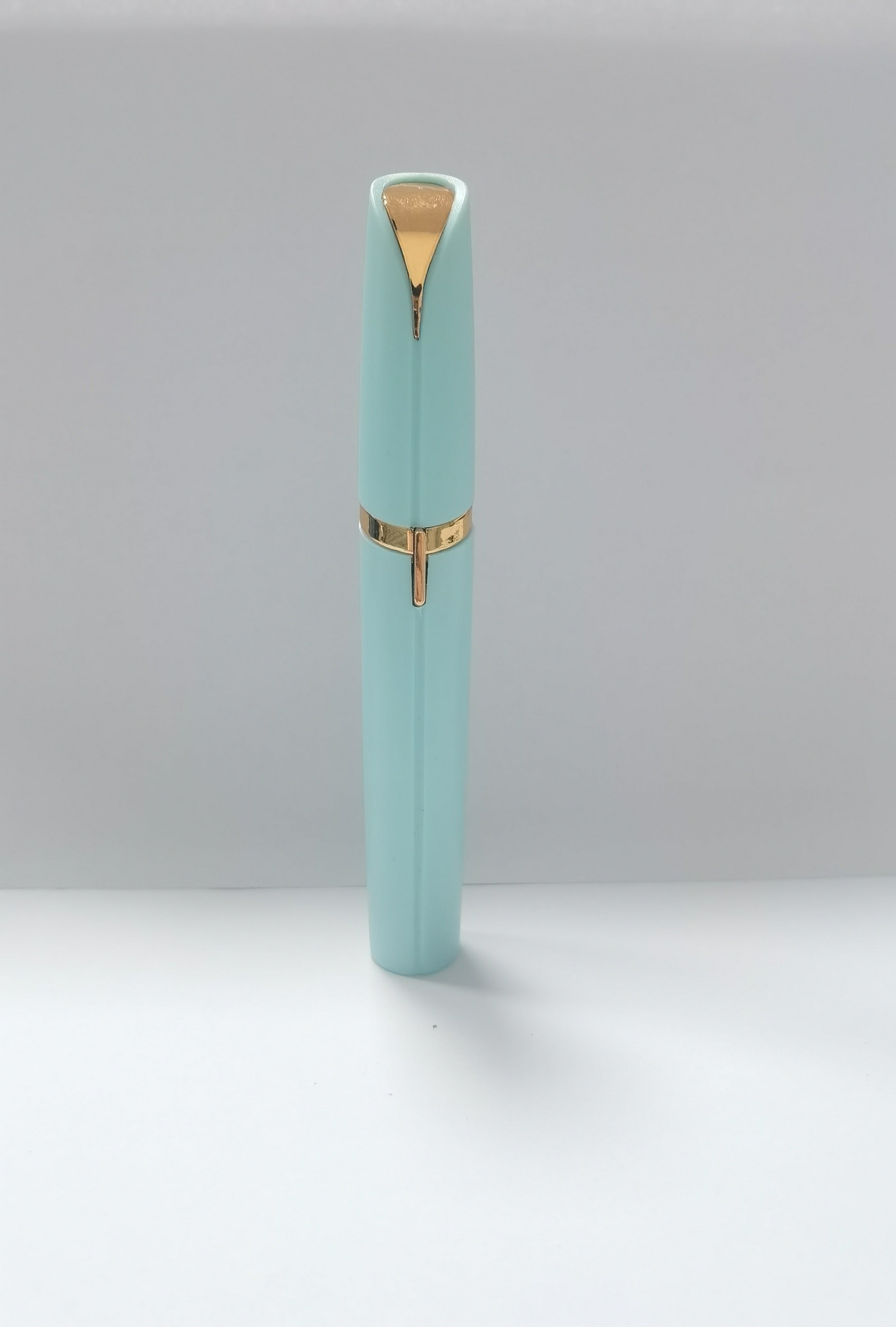 Mini Electric Eyebrow Trimmer Lipstick Brows Pen Hair Remover Painless Razor Epilator With LED Light