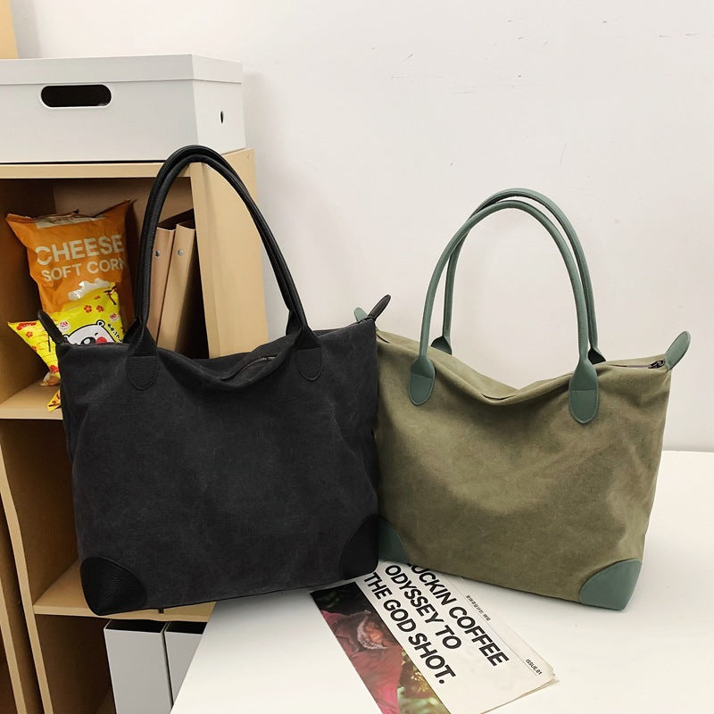 One Shoulder Travel Canvas Bag With Large 20 To 35 L Capacity For Students Gym And Leisure