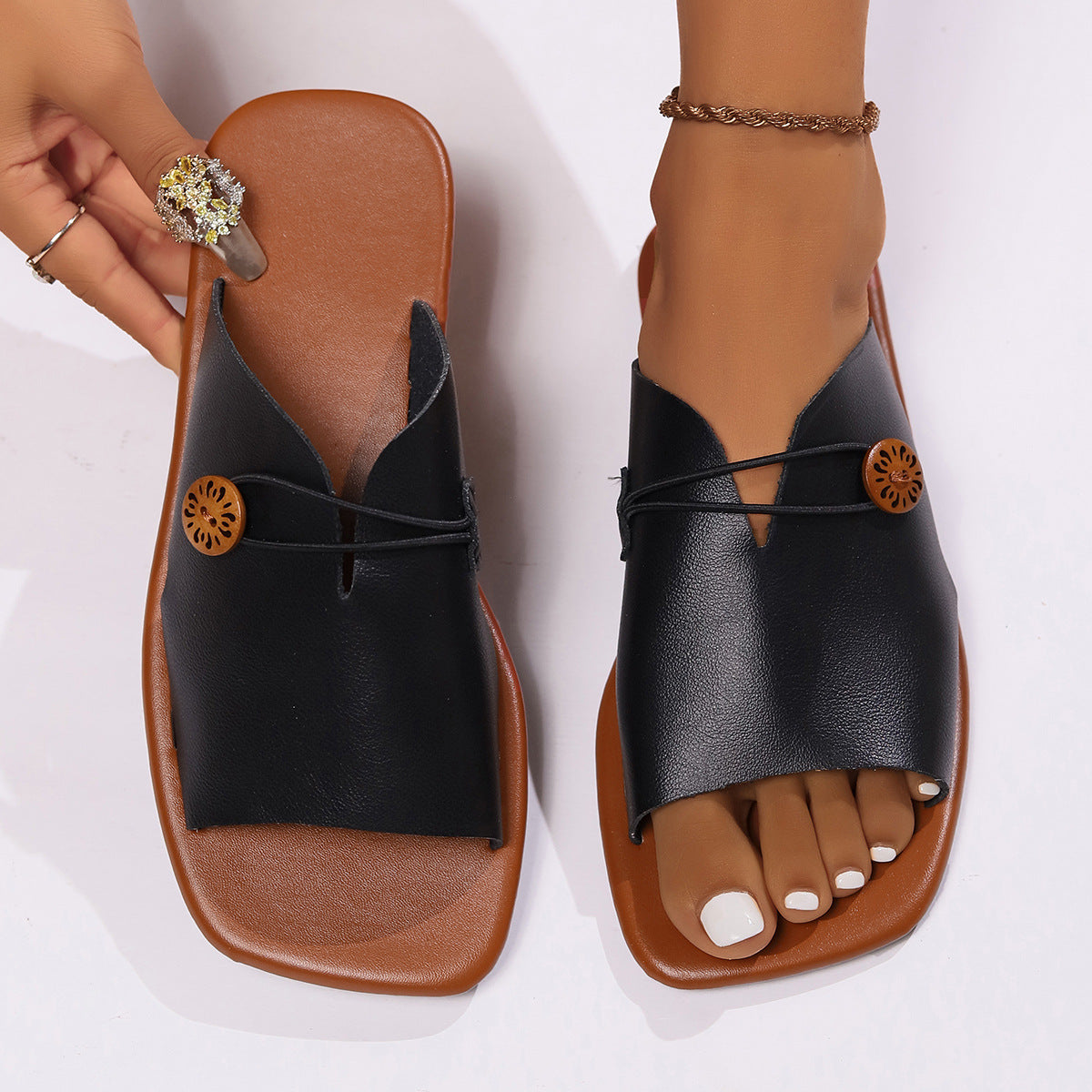 Flat Casual Retro Sandals - Women's Slip-On Summer Sandals