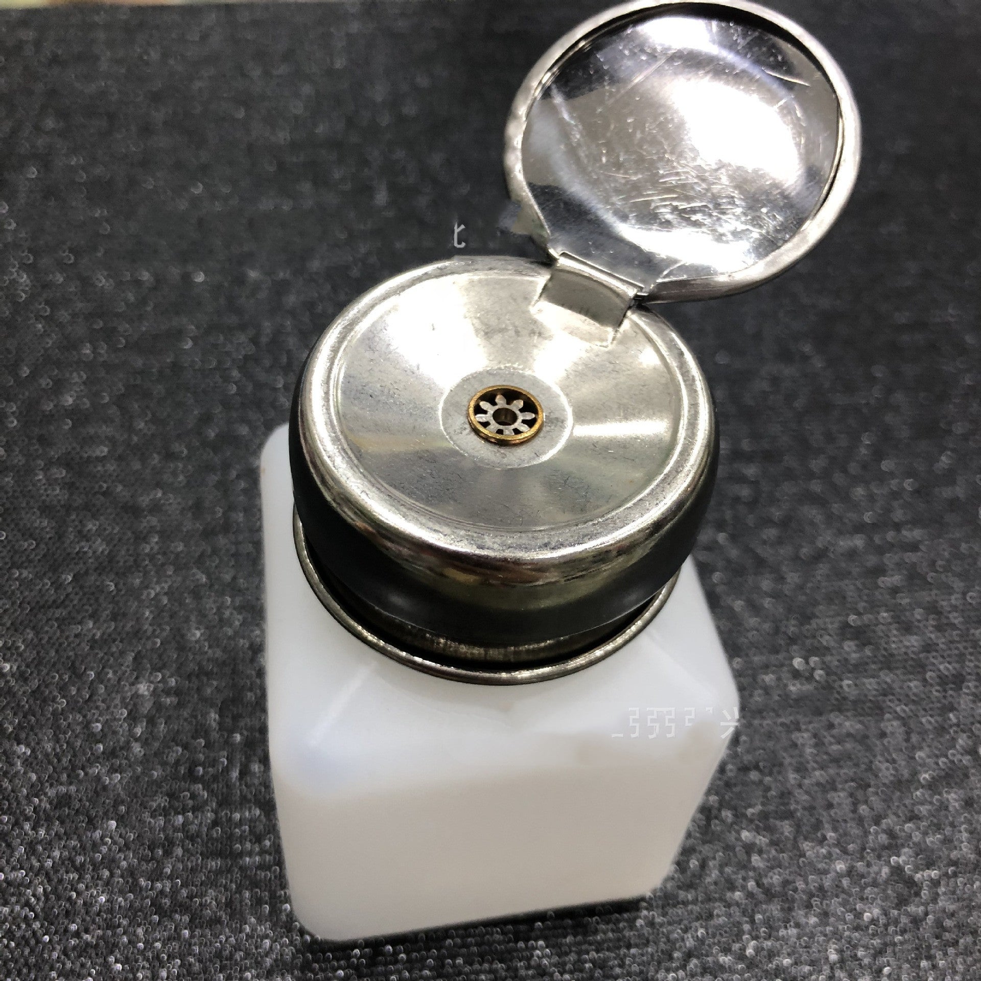Alcohol Bottle Dispenser - Press Type Liquor Pump Pourer