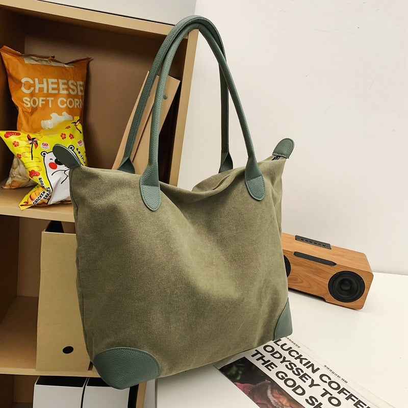 One Shoulder Travel Canvas Bag With Large 20 To 35 L Capacity For Students Gym And Leisure