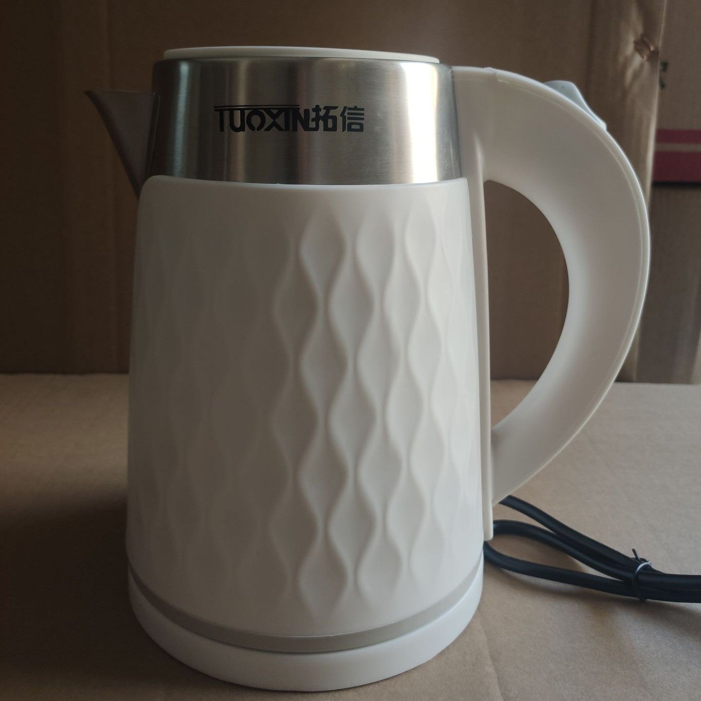 Glass Electric Kettle 1 To 2 Liter Capacity White Anti Scald 1000W To 1500W Three Pin French Plug