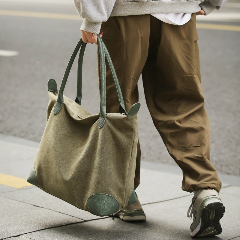 One Shoulder Travel Canvas Bag With Large 20 To 35 L Capacity For Students Gym And Leisure