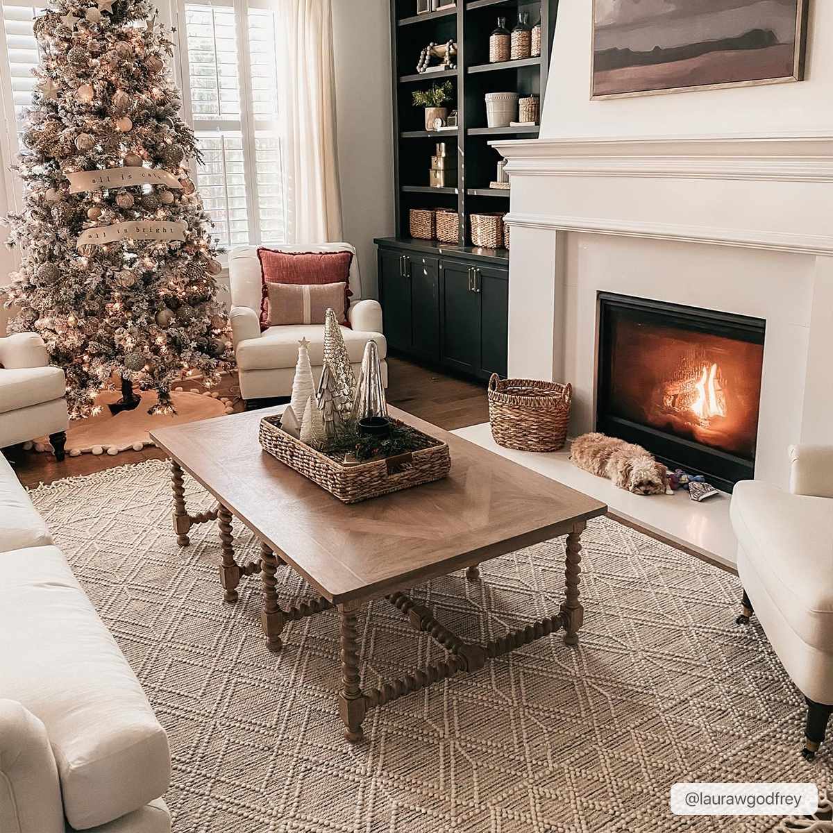 Ramsbury Hand Woven Cotton & NZ Wool Area Rug – Gray & White with Fringe