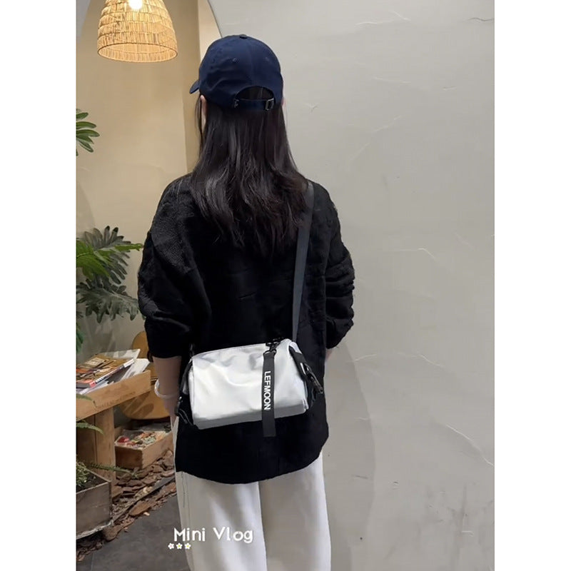 Niche Unisex Messenger Bag Small Crossbody Compact Oxford Cloth Daily Use Versatile Black