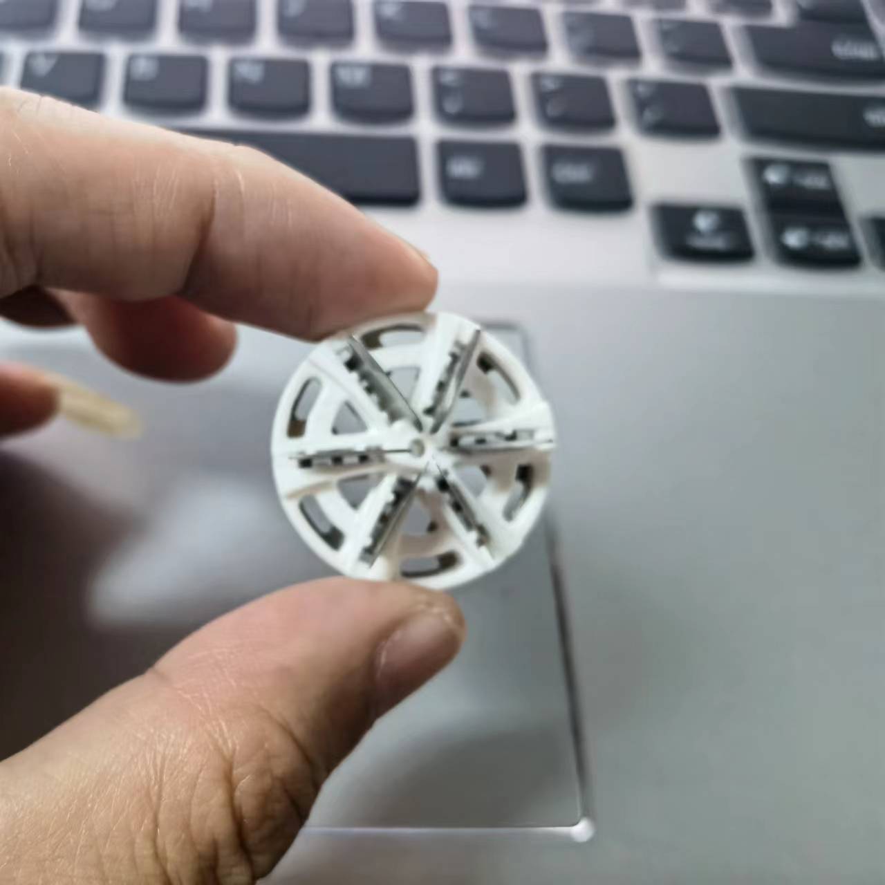 Mini Portable Cordless USB Rechargeable Electric Shaver Wet and Dry for Men Painless Small Size