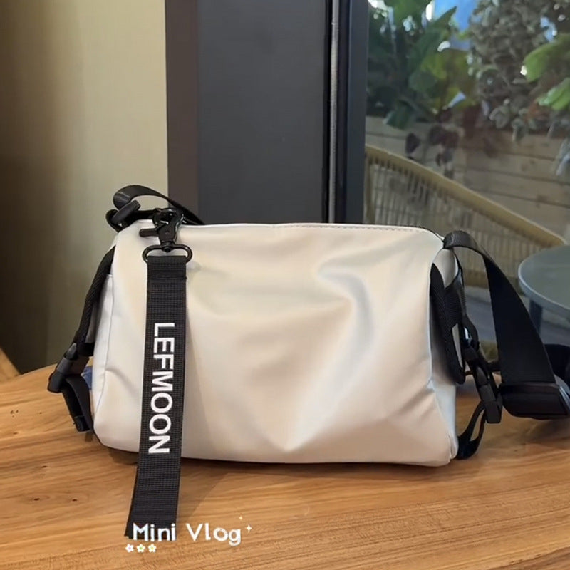 Niche Unisex Messenger Bag Small Crossbody Compact Oxford Cloth Daily Use Versatile Black