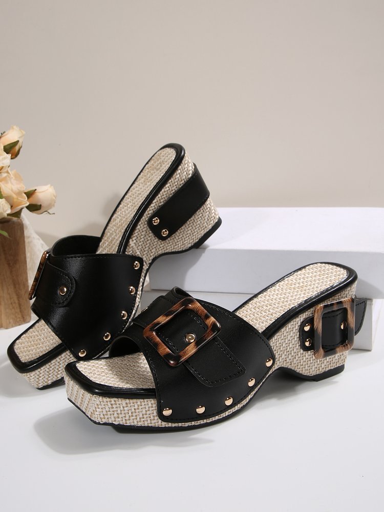 Plus Size Platform Wedge Sandals with Rivets