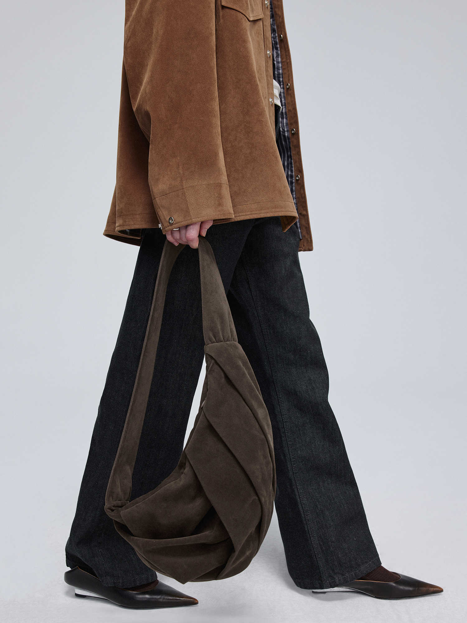 Men's Suede Pleated Crossbody Bag With Zipper Closure Single Strap Large Brown Color