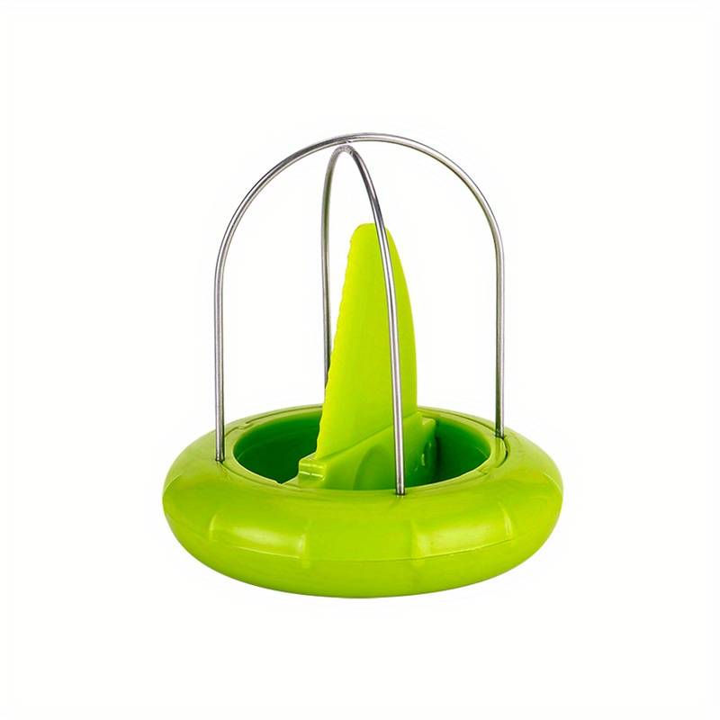 Green kiwi peeler and splitter tool with raised vertical blade