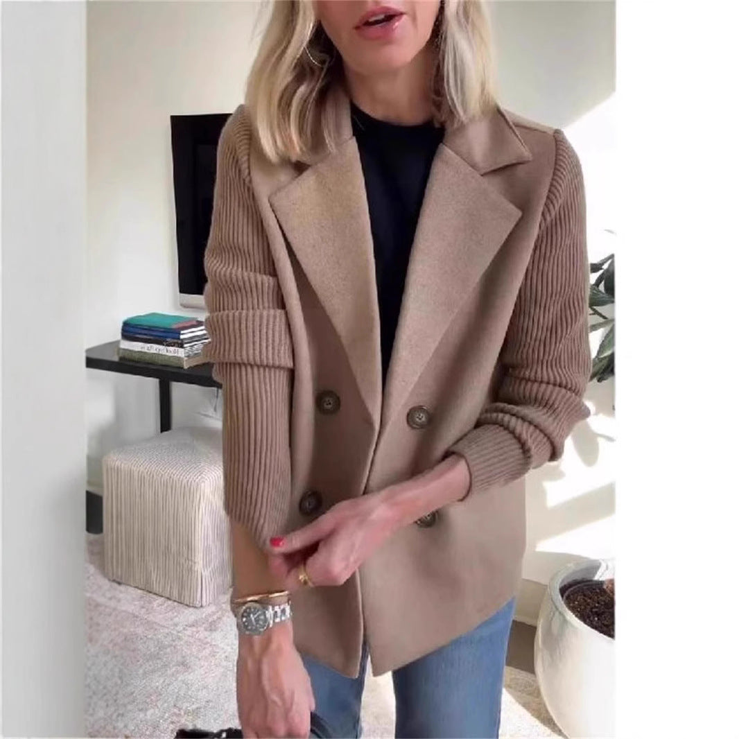 Khaki-beige double-breasted lapel jacket with ribbed knit sleeves and four buttons.