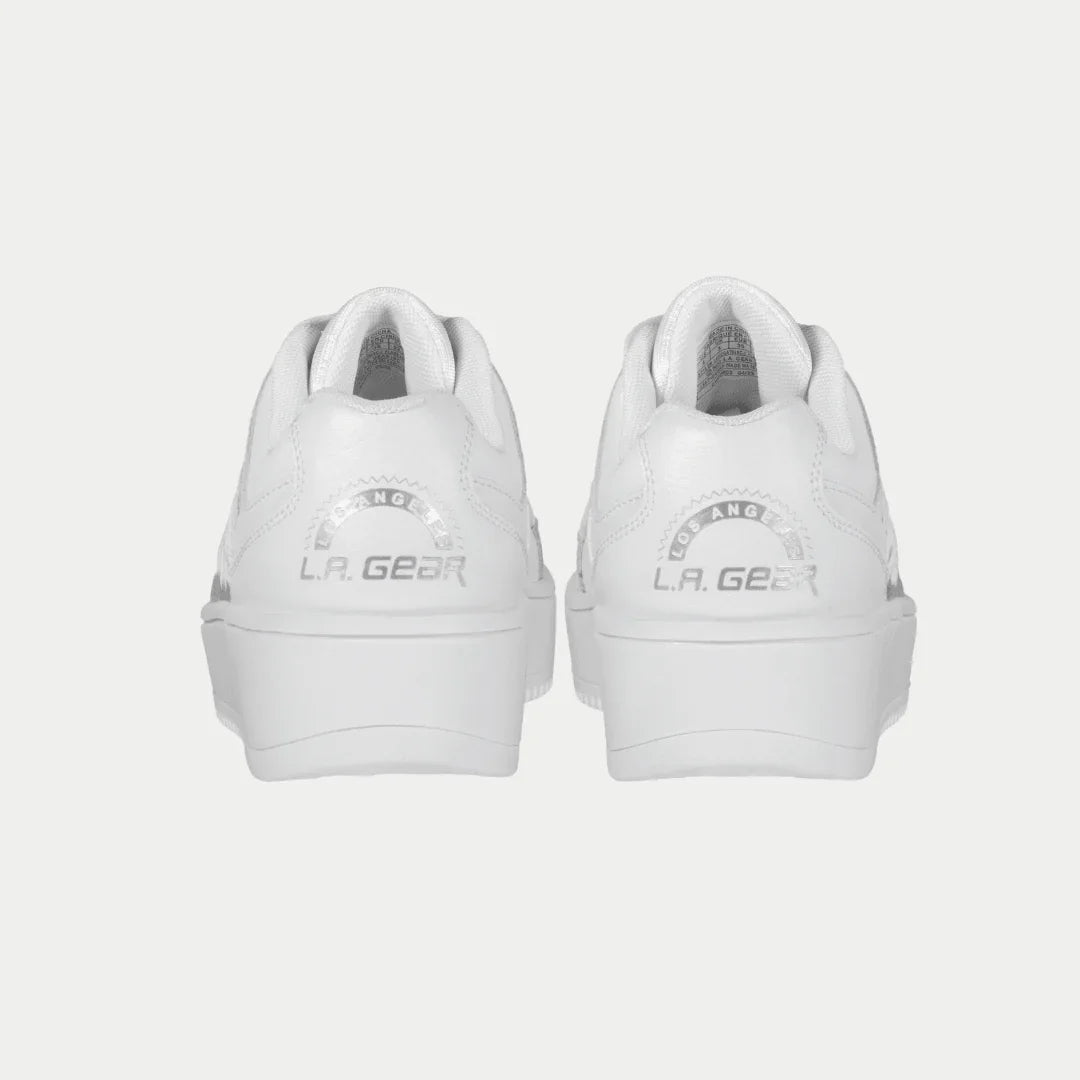 Kids white lowtop sneakers with heel logo and padded collar