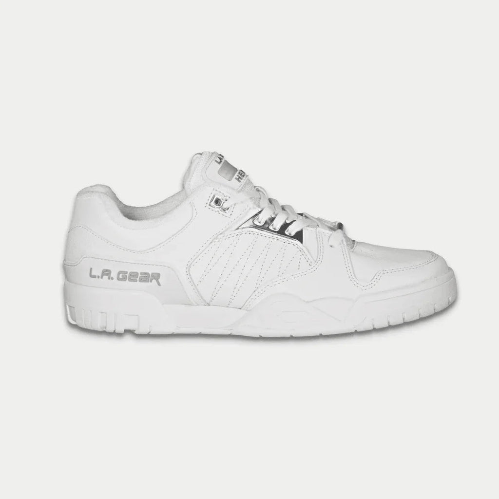 LA Gear men’s boardwalk lowtop sneaker in white, lace-up with chunky rubber sole